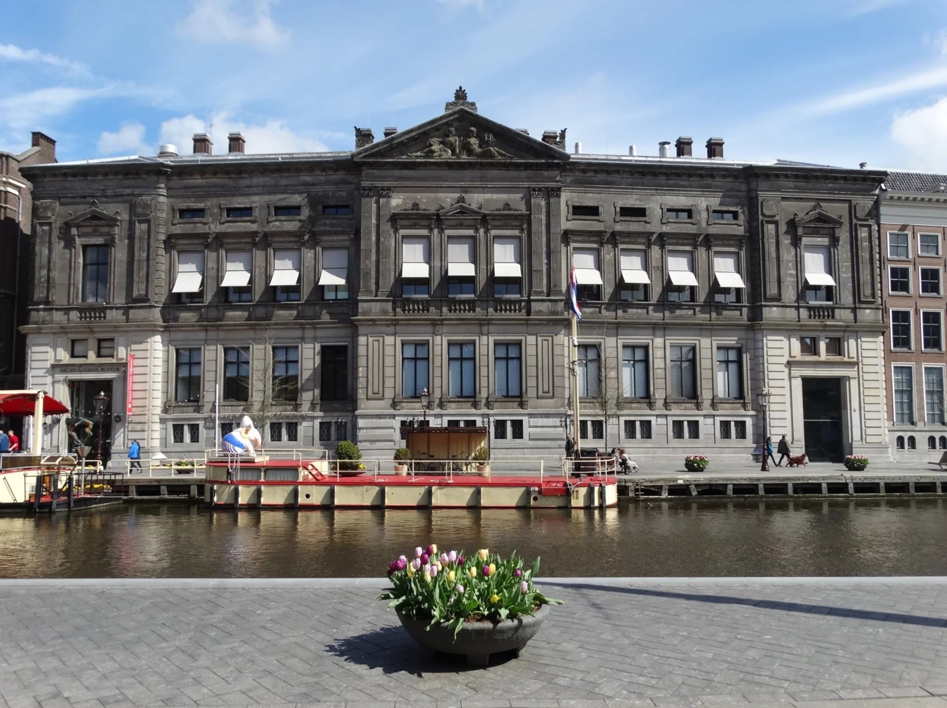 Allard Pierson Amsterdam Musuem frontal view from opposite site of the canal