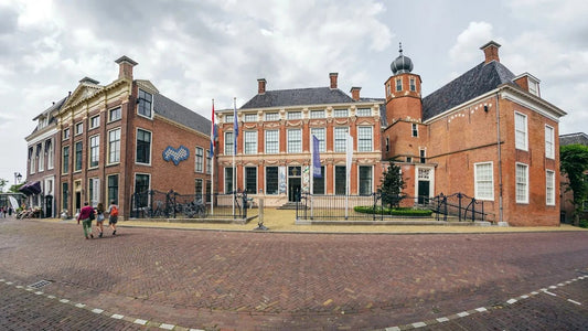 Keramiekmuseum Princessehof frontal view with a wide show where you see multiple buildings